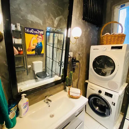 Wonderful Vip Huge Suits - 100 Mt To Taksim Square - Best Seller- Free Wifi C Отель типа 