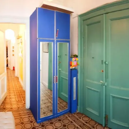 Nocleg ze śniadaniem Wonderful Vip Huge Suits - 100 Mt To Taksim Square - Best Seller- Free Wifi C